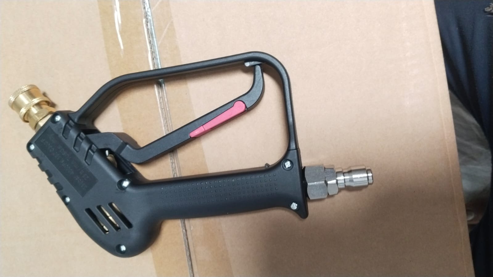 Pressure Gun with Swivel (New) — GKF-SPR-0175