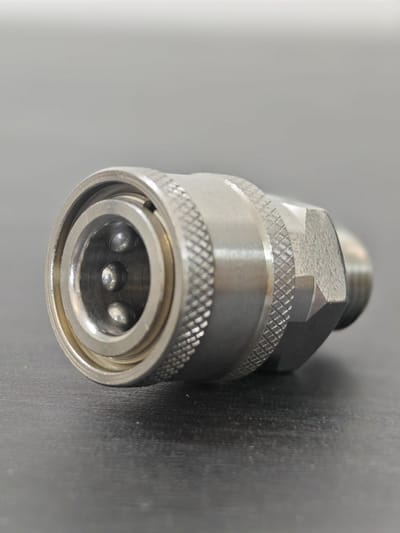 Connector 1/4″ M → 1/4″ Coupler — Stainless Steel 201 — GKF-SPR-0121